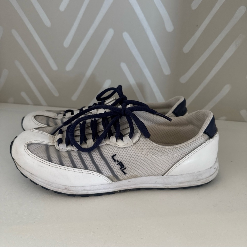 Lauren Ralph Lauren Women’s 7.5 Sneakers